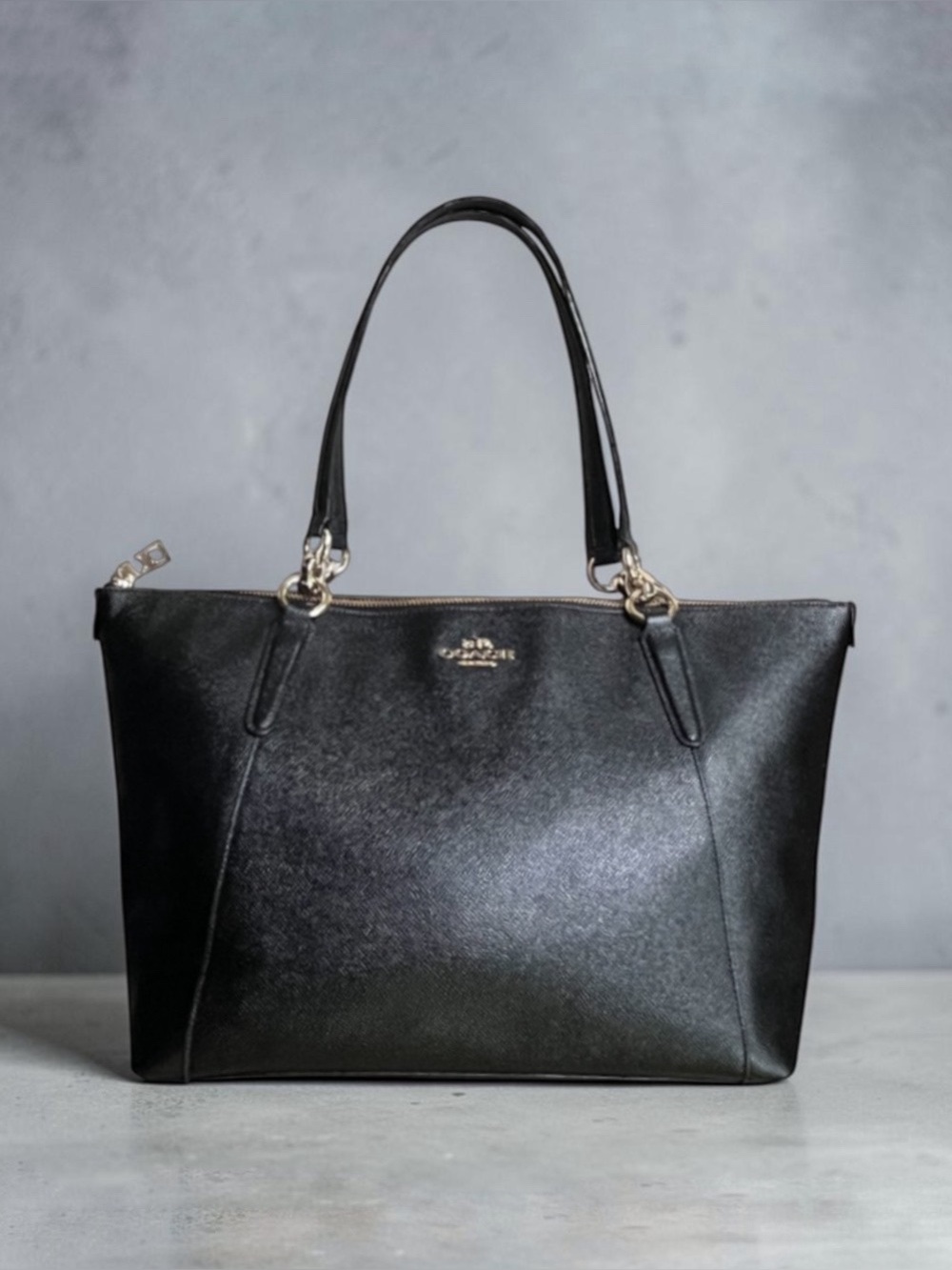 Coach Station Tote Bag in Black Crossgrain Leather w/Gold-Tone Hardware